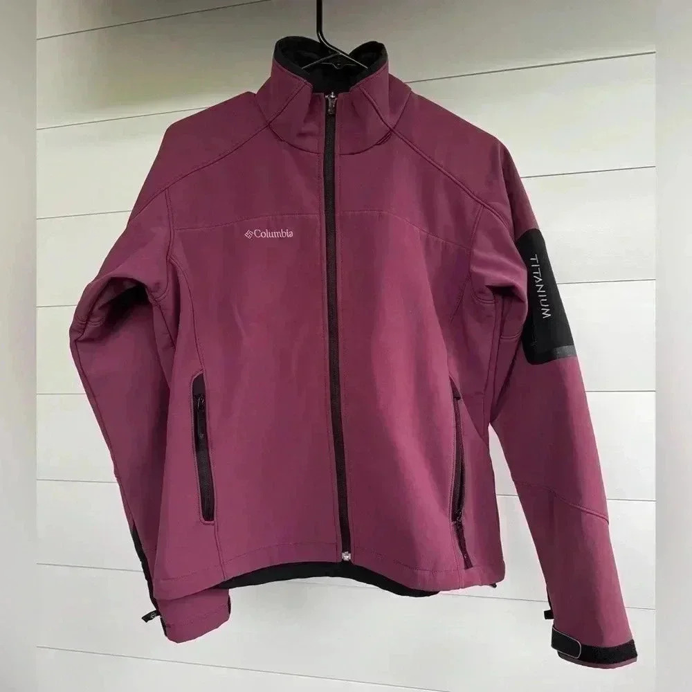 Columbia Women’s Titanium Full Zip Polyester Lined Jacket Size Medium‎